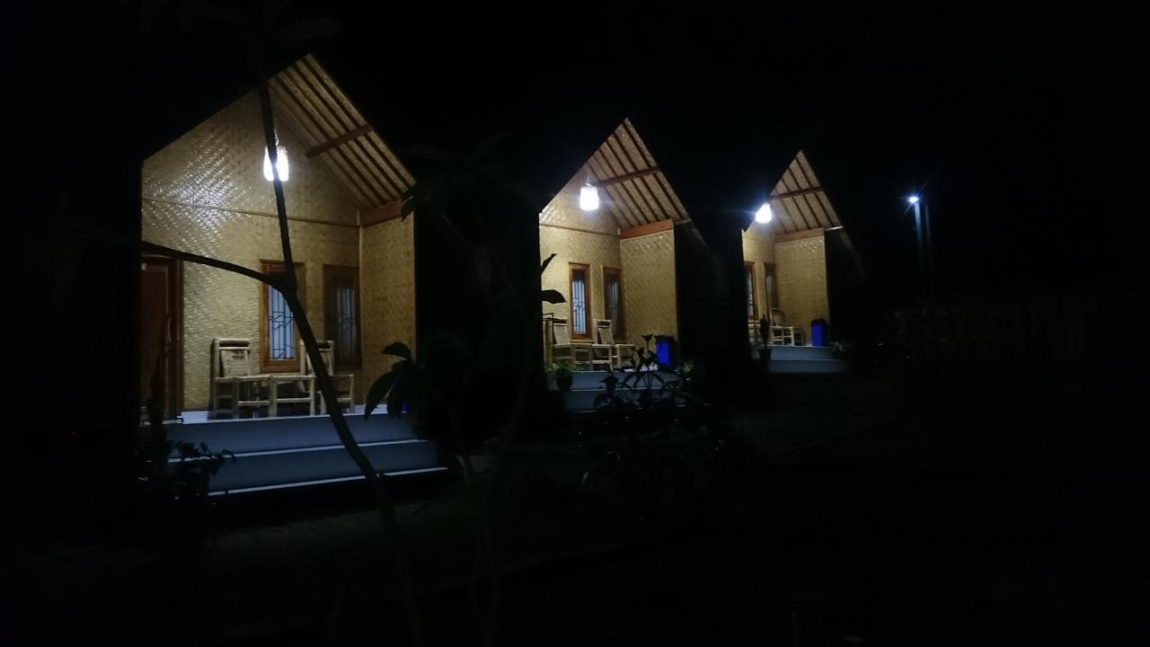 Aryasuta Bungalow Tetebatu Exterior photo