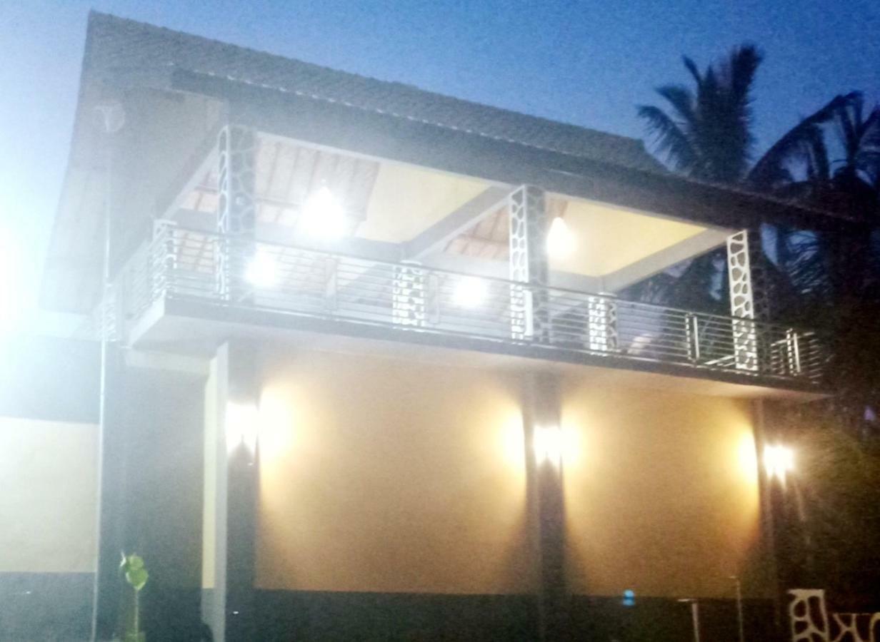 Aryasuta Bungalow Tetebatu Exterior photo